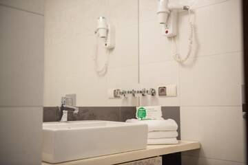Фото номера Апартаменты «Комфорт» с балконом Отель Baltic Plaza Hotel Medi Spa г. Колобжег 6
