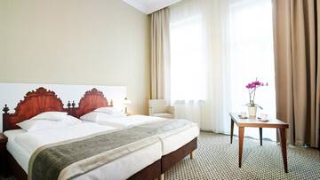 Фото номера Стандартный двухместный номер с 2 отдельными кроватями Отель Jantar Hotel &amp; SPA by Zdrojowa г. Колобжег 4