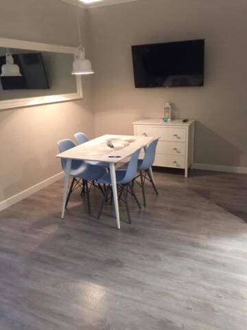 Фото номера Апартаменты с 2 комнатами Апартаменты Etna Polonia Apartamenty г. Колобжег 12