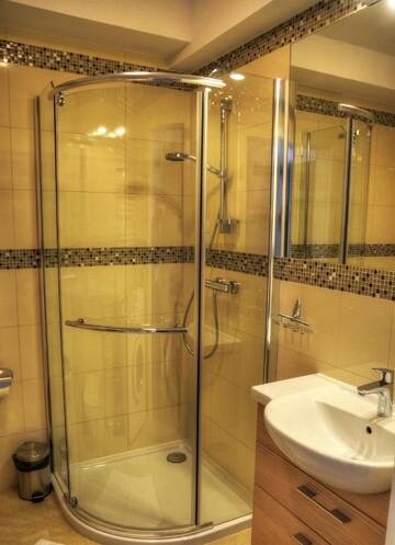Фото номера Номер-студио с видом на бассейн Апартаменты Apartamenty Kołobrzeg Apartments Polanki г. Колобжег 11