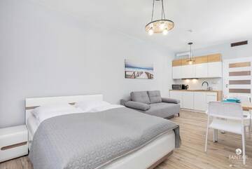 Фото номера Номер-студио с балконом Апартаменты Jantar Apartamenty -Prestige Portowa г. Колобжег 5