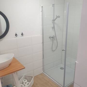 Фото номера Номер-студио Делюкс с кроватью размера &quot;king-size&quot; Хостелы Hostel Kolobrzeg г. Колобжег 8