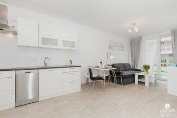 Фото номера Апартаменты с 1 спальней и видом на сад (4 взрослых) Апартаменты Jantar Apartamenty - Port Rybacki г. Колобжег 16