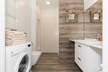 Фото номера Улучшенные апартаменты Апартаменты Jantar Apartament Pogodne г. Колобжег 8